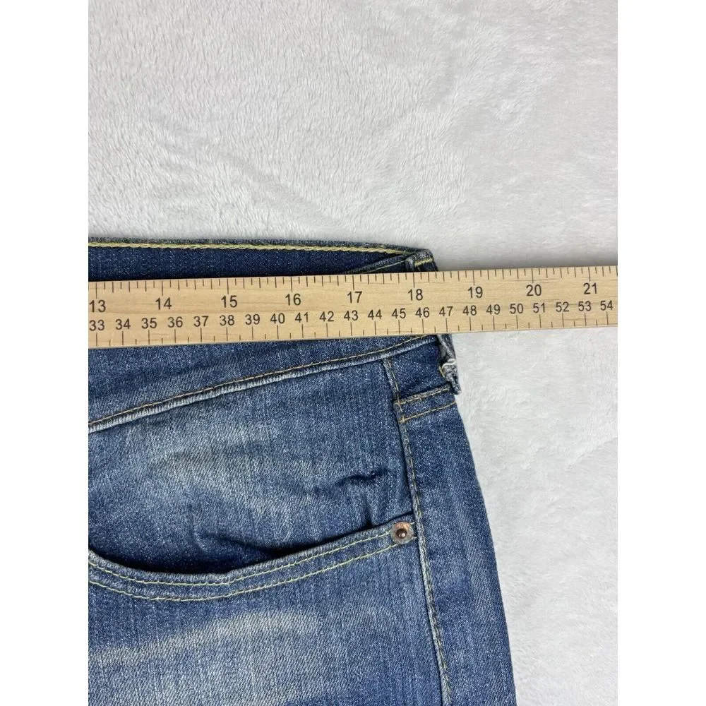 Levi's Jeans Men's 514 Blue‎ Medium Wash Mid Rise Jeans Size 36x30 NWOT